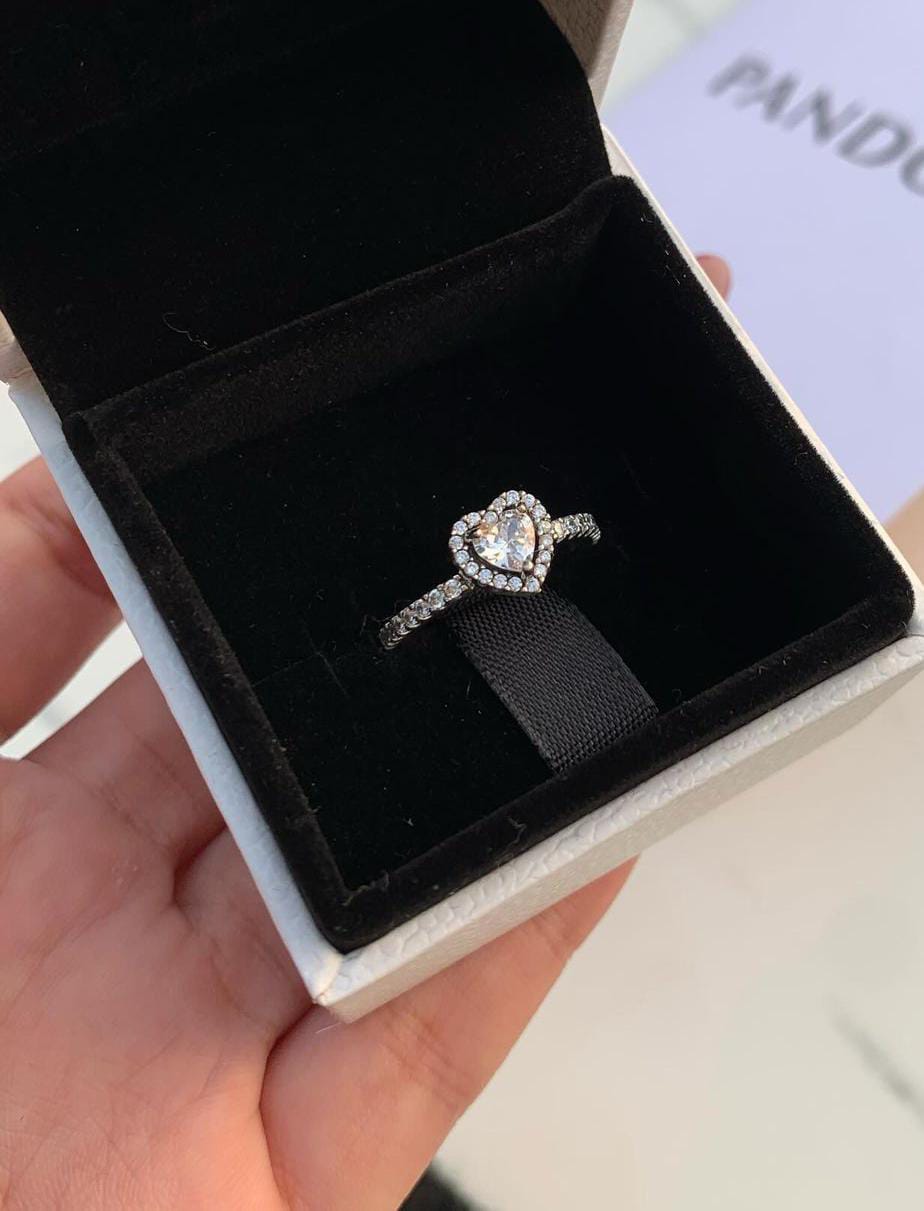 Anillo de Promesa Corazón Eterno Modelo Pandora